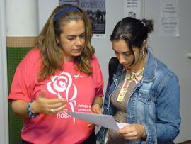 Entrega dos laços - Campanha Outubro Rosa