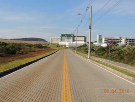 Terraplenagem, drenagem pluvial e pavimentação das vias internas – Campus Chapecó