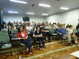 Mesa redonda e lançamento de livro
