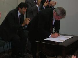 Solenidade de assinatura da Lei de criação da UFFS