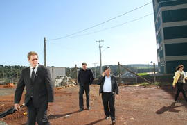 Prefeito e vice-prefeito visitam as obras do campus Chapecó