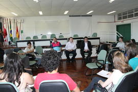 Reunião entre vice-reitor e turmas