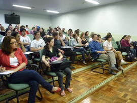 Mesa redonda e lançamento de livro