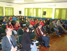 Apresentação sobre fruticultura ao curso de Agronomia