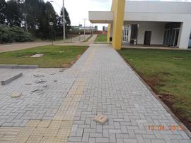 Terraplanagem, drenagem pluvial e pavimentação das vias internas – Campus Chapecó