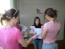 Entrega dos laços - Outubro rosa