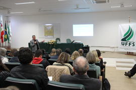 Palestra: desafios e possibilidades no atual contexto da reforma dos cursos de licenciatura
