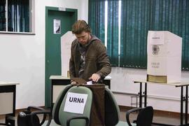 Votação do segundo turno da Consulta Prévia