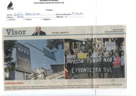 Protesto em Chapecó e comemoração em Passo Fundo após anúncio do curso de Medicina na UFFS