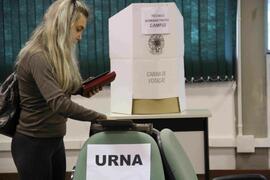 Votação do segundo turno da Consulta Prévia